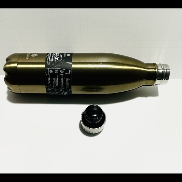 MANNA VOGUE WATER BOTTLE 25OZ SIZE 
Colour Gold - Picture 4 of 8